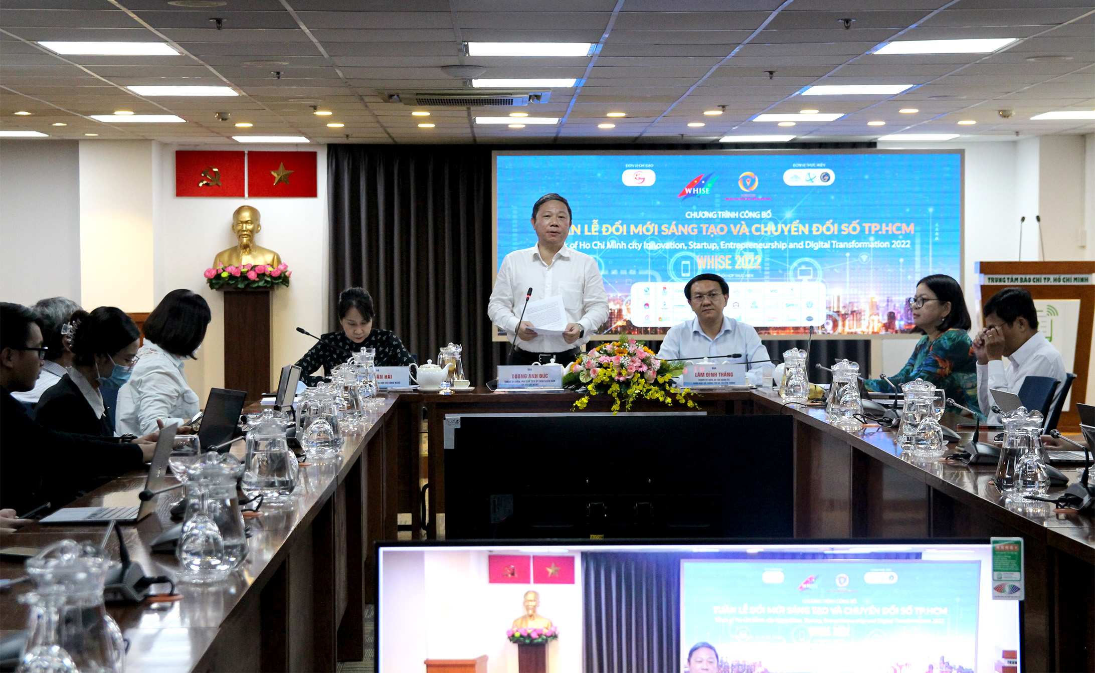 Đồng chí Dương Anh Đức, Phó Chủ tịch UBND TP. Hồ Chí Minh phát biểu tại buổi họp báo công bố 